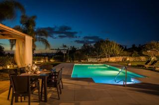 Queen Bee Residence - 9