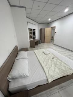 Hello Hotel - Bùi Tiếng - 8