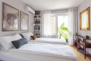 Dream Apartment - central and quiet with AC and free parking garage - 6