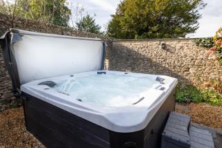Topside House - Beautiful 7 bedroom house with hottub wifi and parking near Bath Wells Frome - Oakhill - 2