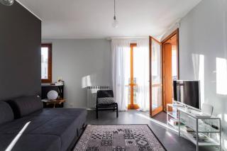 BLACK & WHITE flat in Naviglio/ porta Genova - Milano - 3