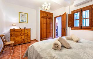 Amazing Home In Iznate - 7