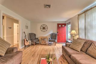 Family and Pet Friendly! Cape Cod Home 1 Mi to Beach - 6