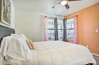 Mountain-View Tucson Condo with Outdoor Pools! - 1