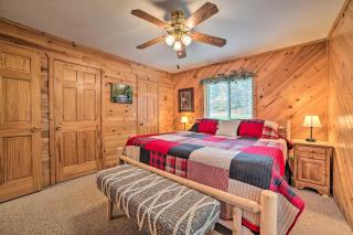 Lakefront Hawks Getaway - Fire Pit and Kayaks! - Hawks - 1