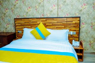 Centric Hotel - 2