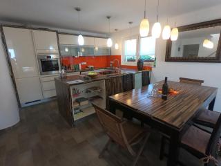 Hiša v mesečini - Moonlight house - 4