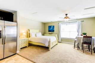 Southern Charm Getaway - Charleston - 8