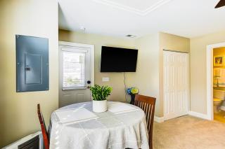 Southern Charm Getaway - Charleston - 6