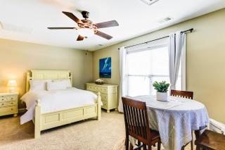 Southern Charm Getaway - Charleston - 1