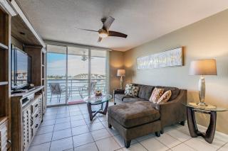 Bahia Vista Your Home Away From Home on Isla del Sol - 1