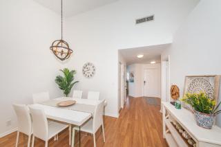 Vista Verde E Beautifully Updated, Contemporary Condo - St Petersburg - 4