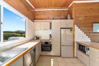 Barne the Bentley - Taupo Holiday Home - Taupo - 2