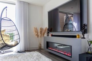 London Heathrow Skyline Deluxe 2bd Condo - 8