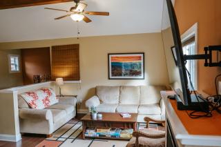 Pleasant Grove Cottages - Misty Mtn (#113) / Lazy Bear (#115) - 2