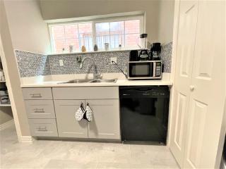 Close to All, Restful Duplex A in Downtown, UTEP, Hospitals - 6