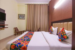 FabHotel Town Pride - Sohāna - 4