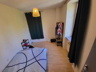 Grande Maison meublée tout équipé Wifi, Télé - Demeure de 196 m2 à Tain l'hermitage - 5 Chambres - 12 Couchages - 2