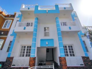 Sunshine House - 2