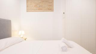 Virgen Blanca - Apartamentos Aloha Toledo - 1