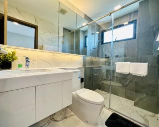 市中心Sky River无边泳池97平方温馨家庭房山景房有停车位 三房两卫 近夜市古城 年终大促 - 4