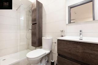 Lovely Modern Large Spacious Home with 7BR & WIFI by 360 Estates - Msida - 3