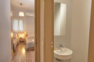 Modern Hospitality- apt near Children's Hospital - 2