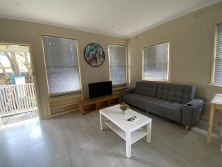Mitcham Station Home Stay - Mitcham - 5