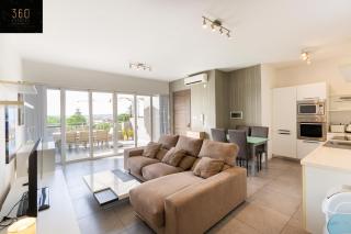 Sunny & beautiful views, Amazing Design & Terrace by 360 Estates - Lija - 9