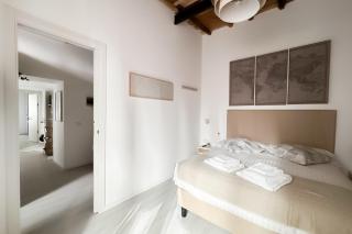 White Ostilia Apartments - Rome - 1