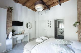 White Ostilia Apartments - Rome - 9