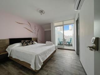 Leevin Guesthouse - Faro - 0