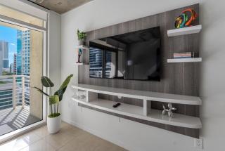 SPECTACULAR NEW 2BR 2BA at MIAMI Midtown Wynwood - Miami - 6