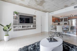 SPECTACULAR NEW 2BR 2BA at MIAMI Midtown Wynwood - Miami - 3