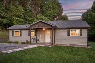 Private Peaceful House near Lake Lure Chimney Rock - 8