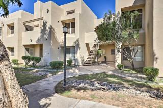 Unwind Poolside! Unit 10 Mi to Old Town Scottsdale - 8