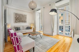 WHome Luxury Stay in Prime Location w/ AC, Lift & Private Patio - Lissabon - 8