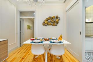 WHome Luxury Stay in Prime Location w/ AC, Lift & Private Patio - 4