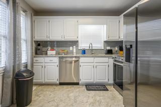 Embrace The Outdoors In This Modern Rydal Setting - 4