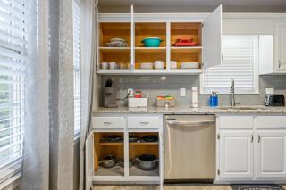 Embrace The Outdoors In This Modern Rydal Setting - 3