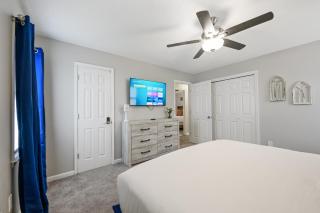 Disconnect From The City In This Outdoorsy Getaway - White - 7