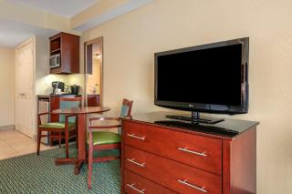 Holiday Inn Resort Orlando - Lake Buena Vista by IHG - 8