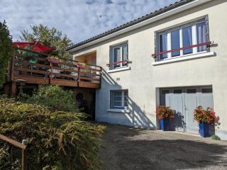 Appartement cosy avec terrasse et jardin privatif, à 5 min du centre-ville de Barbezieux. - FR-1-653-196 - Barbezieux-Saint-Hilaire - 7