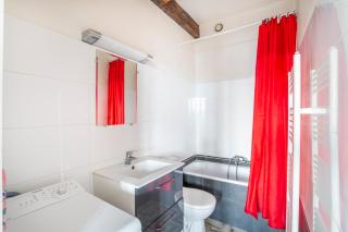 Hostel Ambassade Bretonne Vieux-Port - Marselha - 9