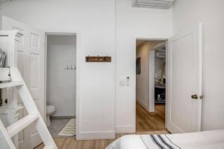 Walk to Beach, AC, Firepit, Grill - Carlsbad - 6
