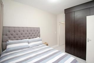 GREENWICH 2 bedroom 2 bath serv apart with 24hrs electricity - 8