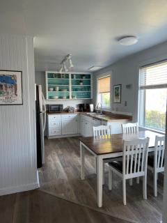 Guesthouse Cannon Beach - 2