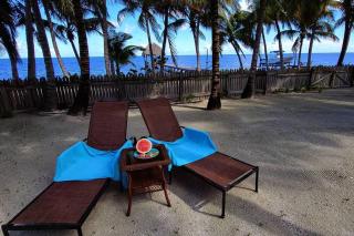 Oceanfront house with view, private pier & beach - 7