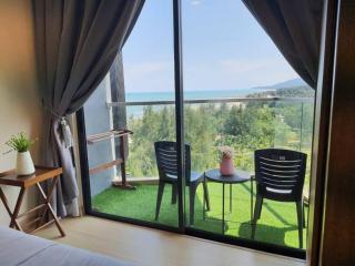 Timurbay Seaview Resident Studio with 1 BR Family Suite - Kampung Sungai Karang - 2