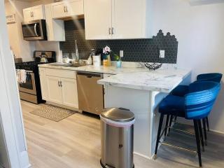 Modern Farmhouse on Kent Street - Saint Paul - 8